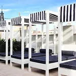 Midmost By Majestic Group Hotel 4*