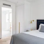 Midmost By Majestic Group Hotel 4*