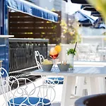 Midmost By Majestic Group Hotel 4*