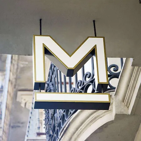 Midmost Barcelona