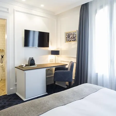 Hotel Midmost 4*