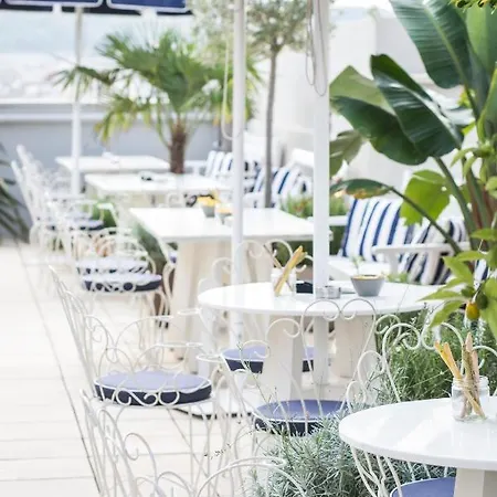 Midmost By Majestic Group Hotell 4*