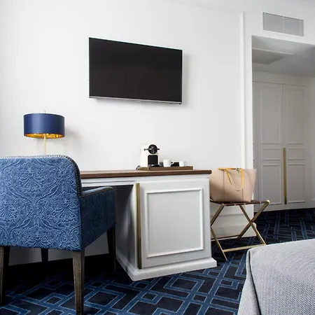 Hotell Midmost By Majestic Group