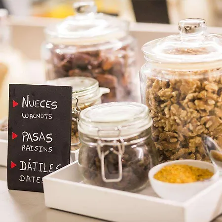 Hotell Midmost By Majestic Group