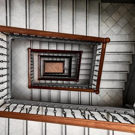 Midmost By Majestic Group Hotell 4*