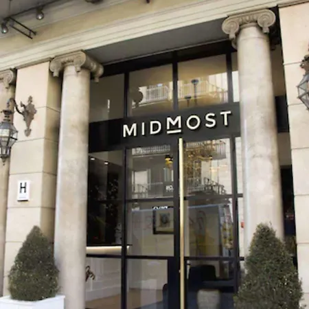 Midmost By Majestic Group Hotell Barcelona