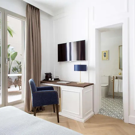 Midmost By Majestic Group Hotel 4*