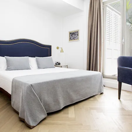 Midmost By Majestic Group Hotell 4*