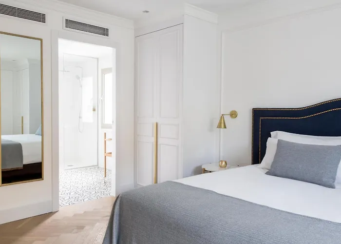 Midmost By Majestic Group Hotel 4*