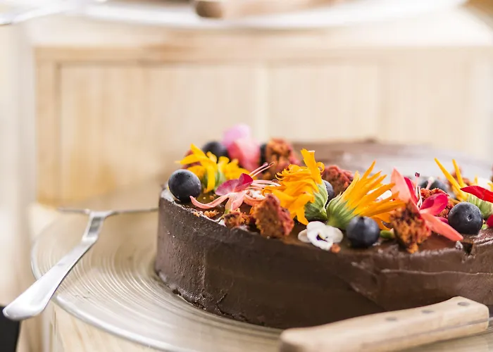 Midmost By Majestic Group 4*